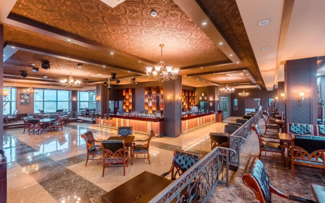 The Grand Hill Hotel