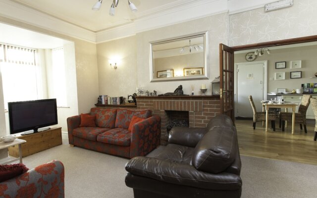 Buckingham Lodge - Guest house