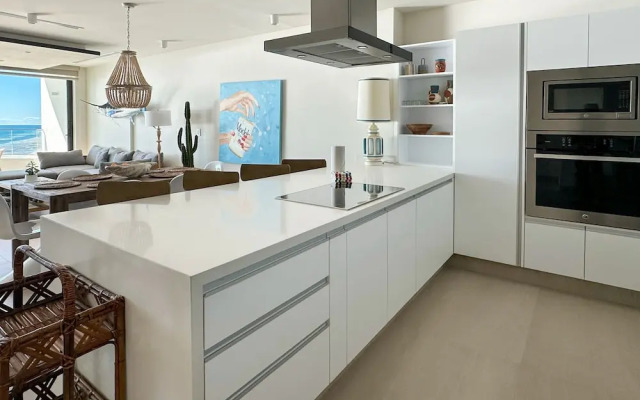 Has it all Beachfront Retreat With Stunning Views