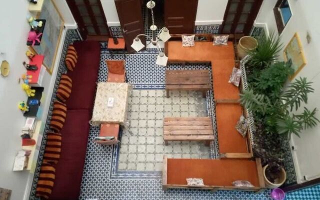 Sendis Hostel