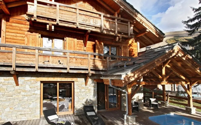 Chalet in Les Deux Alpes With Private Pool