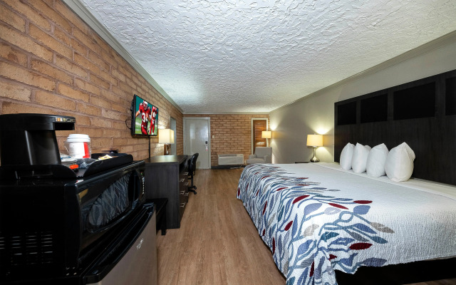 Red Roof Inn Monroe