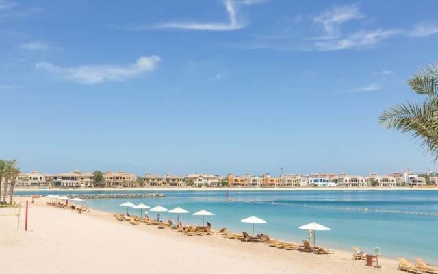 Private Beach & Pool Right on Your Doorstep!