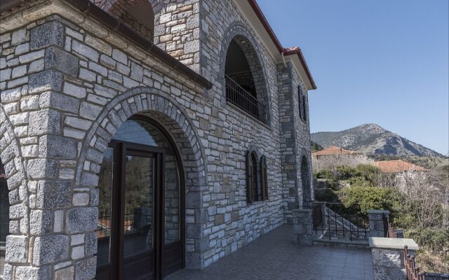 Stone Mansion Anavryti