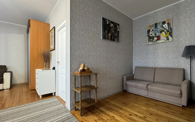 Taunhaus s saunoj v centre u nabereznoj