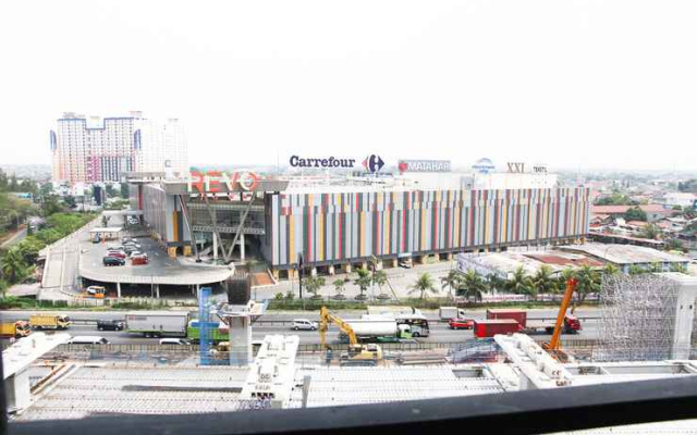 Best Price 2BR Apartment at Mutiara Bekasi By Travelio