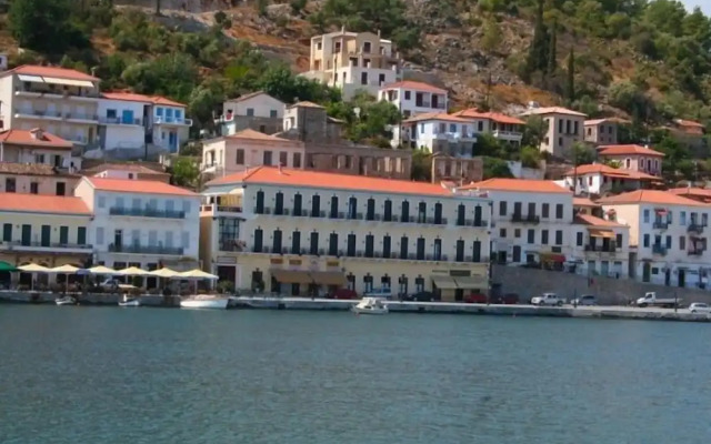 Aktaion City Hotel