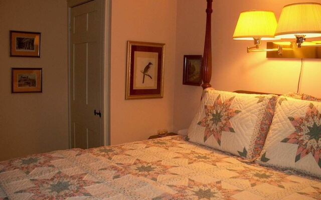 The Charleston House Bed & Breakfast