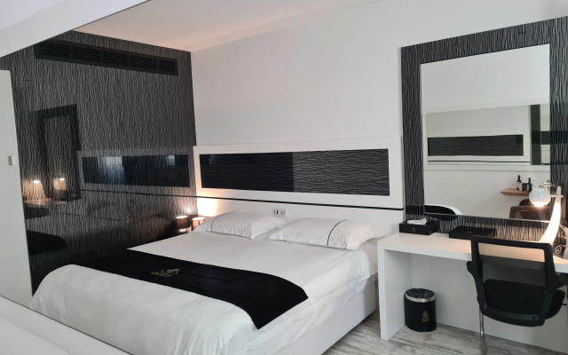 The Ciao Stelio Deluxe Hotel - Adults Only