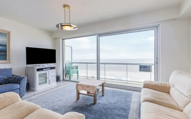 Apartment in Blankenberge With Sea Views