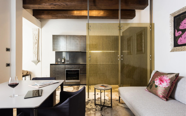 Palazzo delle Pietre Luxury Apartments