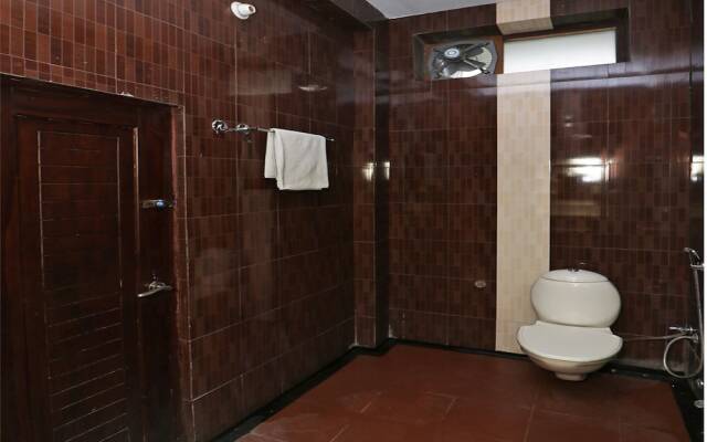 OYO 14772 Vikas Hotel