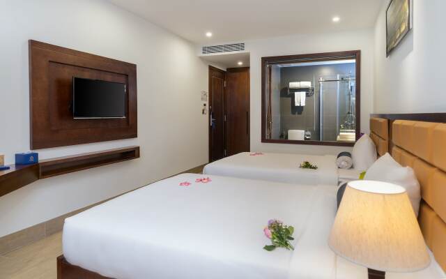 Sana Danang Beach Hotel