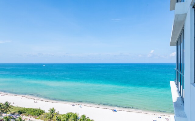 Churchill Suites Monte Carlo Miami Beach