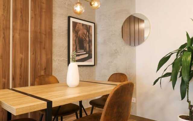 w Authentic 2BR in Miraflores