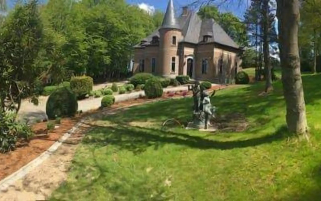 Le Chateau des Eglantines