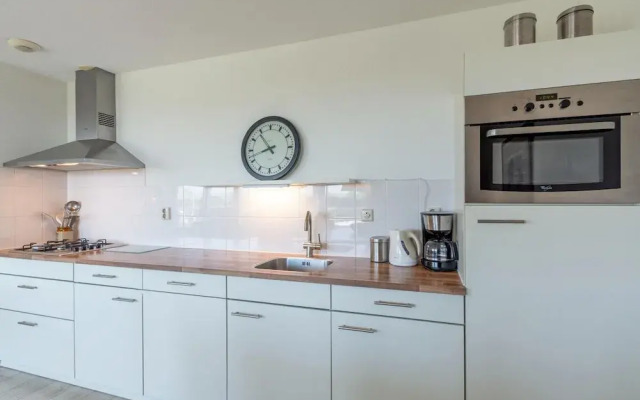 Modern Furnished Apartment at the Foot of Dunes