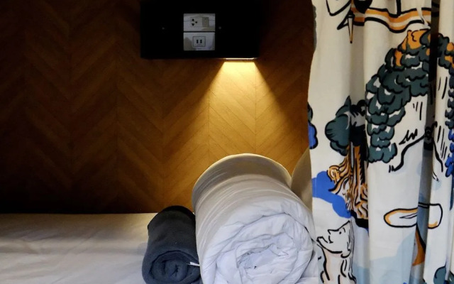 TAN Hostel x Cafe - Adults Only