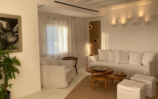 Ostraco Suites