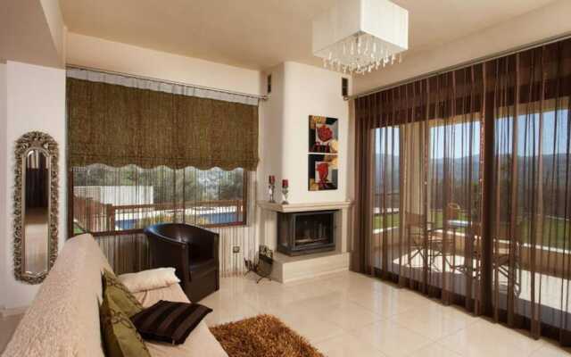 Louloudis Villa