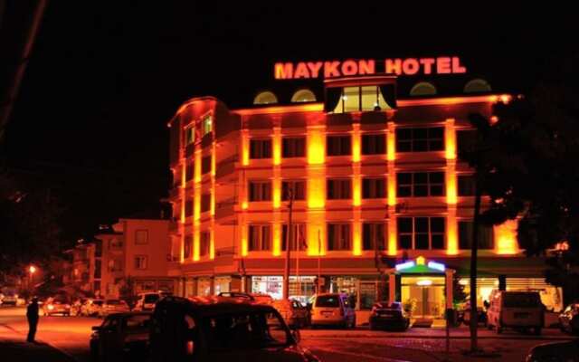 Maykon Hotel