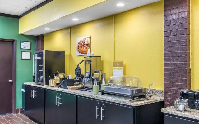 Quality Inn Hinesville - Fort Stewart Area