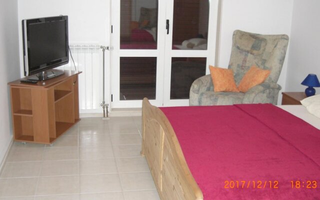 Apartment With 3 Bedrooms in Kaštel Štafilic, With Wonderful sea View,