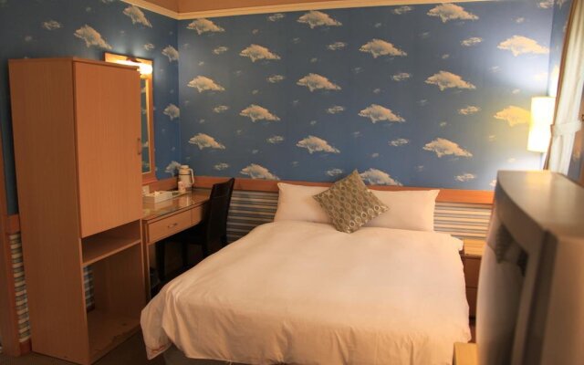 Manbo Holiday Hotel