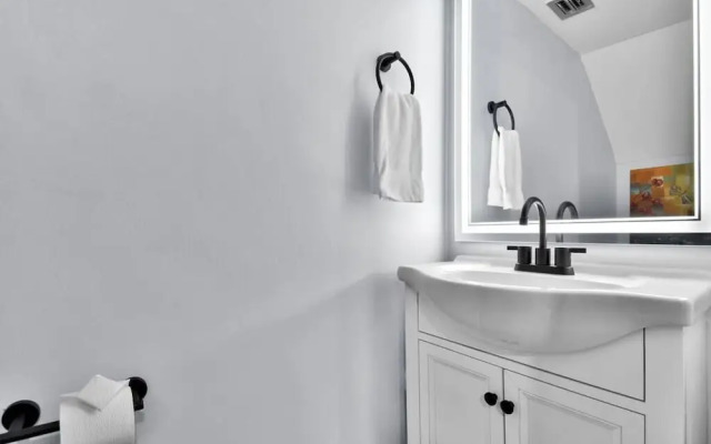 Private 2-bedroom Wilton Villas