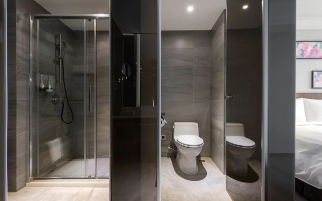 Lakeshore Hotel Yilan