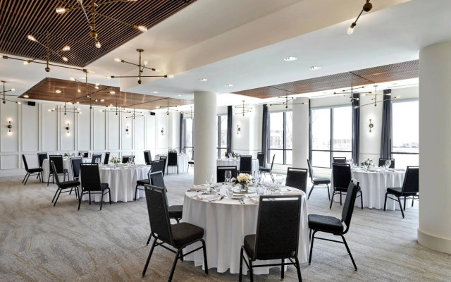 Courtyard by Marriott Calgary South