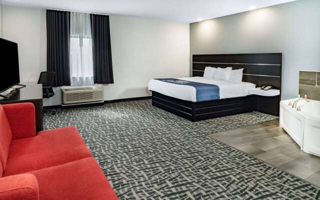 Days Inn & Suites by Wyndham Horn Lake/Memphis Graceland