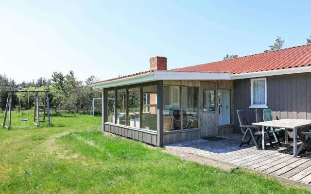 10 Person Holiday Home in Lokken-by Traum