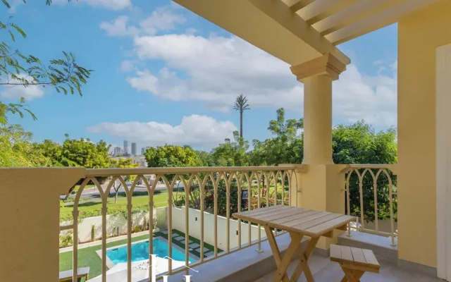 LUX The Serene Springs Villa 2