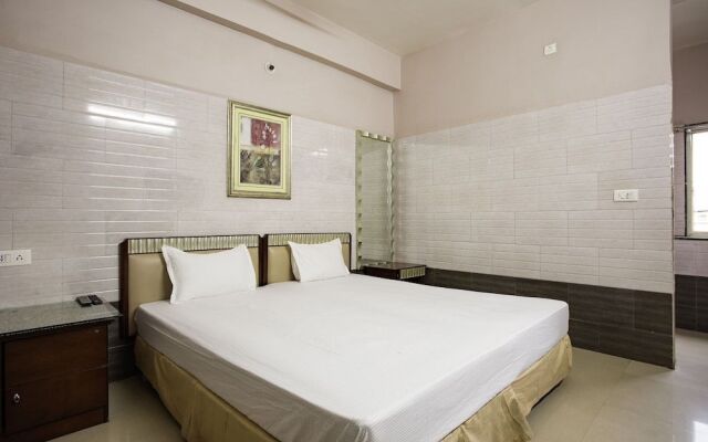 Spot On 23725 Jay Shanti Palace Hotel