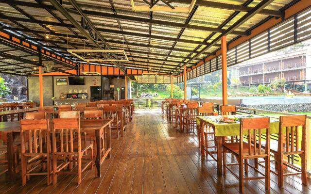 Phi Phi Chang Grand Resort & Spa