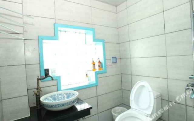 Yundu Riverview Inn