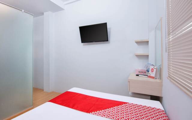 OYO 1177 Wbs Residence