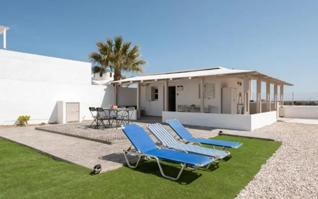 GK in Santorini Home ART