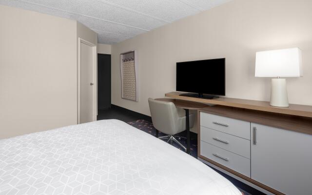 Holiday Inn Hasbrouck Heights-Meadowlands, an IHG Hotel