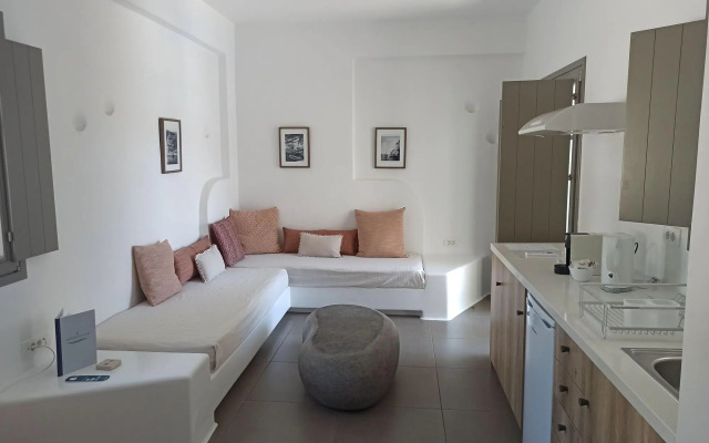 Amphitrite Suites Santorini