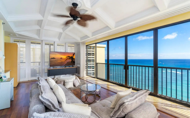 Oceanview Penthouse Suite