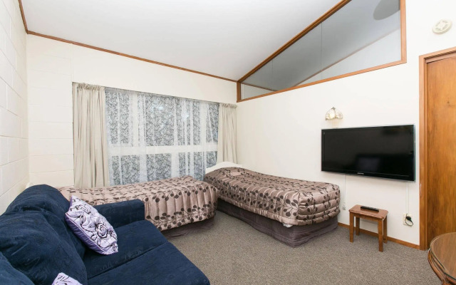 Ranfurly Evergreen Motel