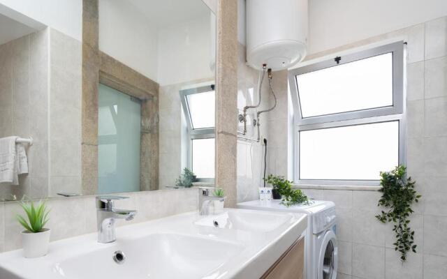 Trendy Flats - Instaworthy River View by Host Wise