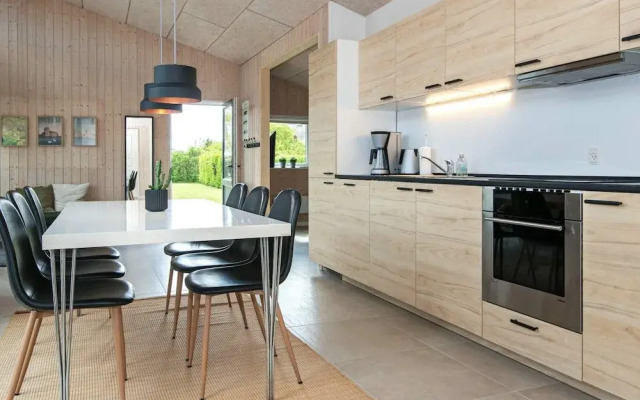 6 Person Holiday Home in Bjert-by Traum