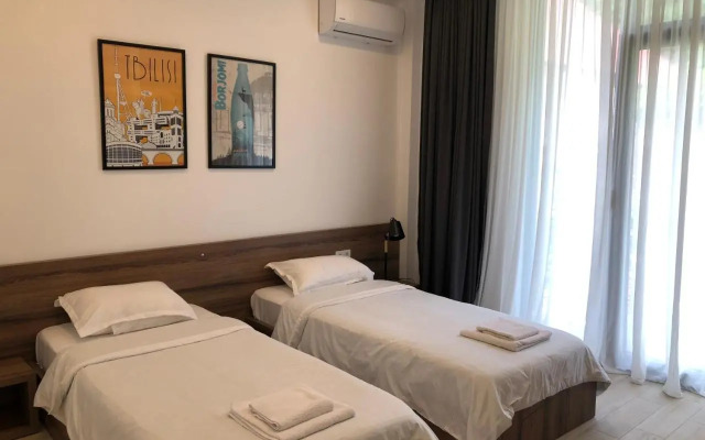 Family Guest House Kananeli