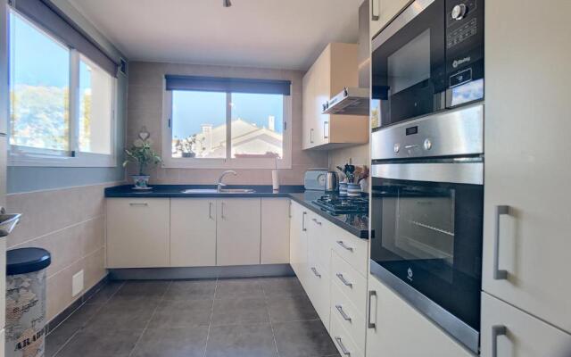 2253-Amazing penthouse, huge terrace, golf view