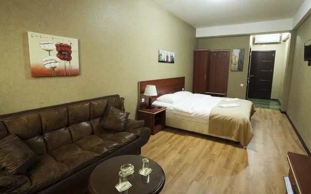 Lords Hotel
