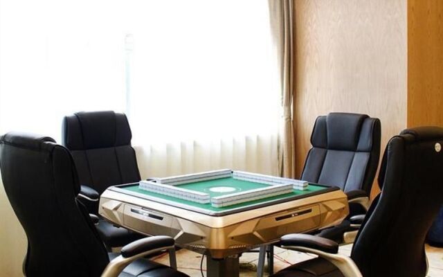 Himalaya Hotel (Shenzhen North Railway Station Tongcheng Center Branch)