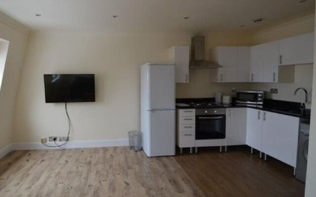 Central Comfort Serviced Apartments